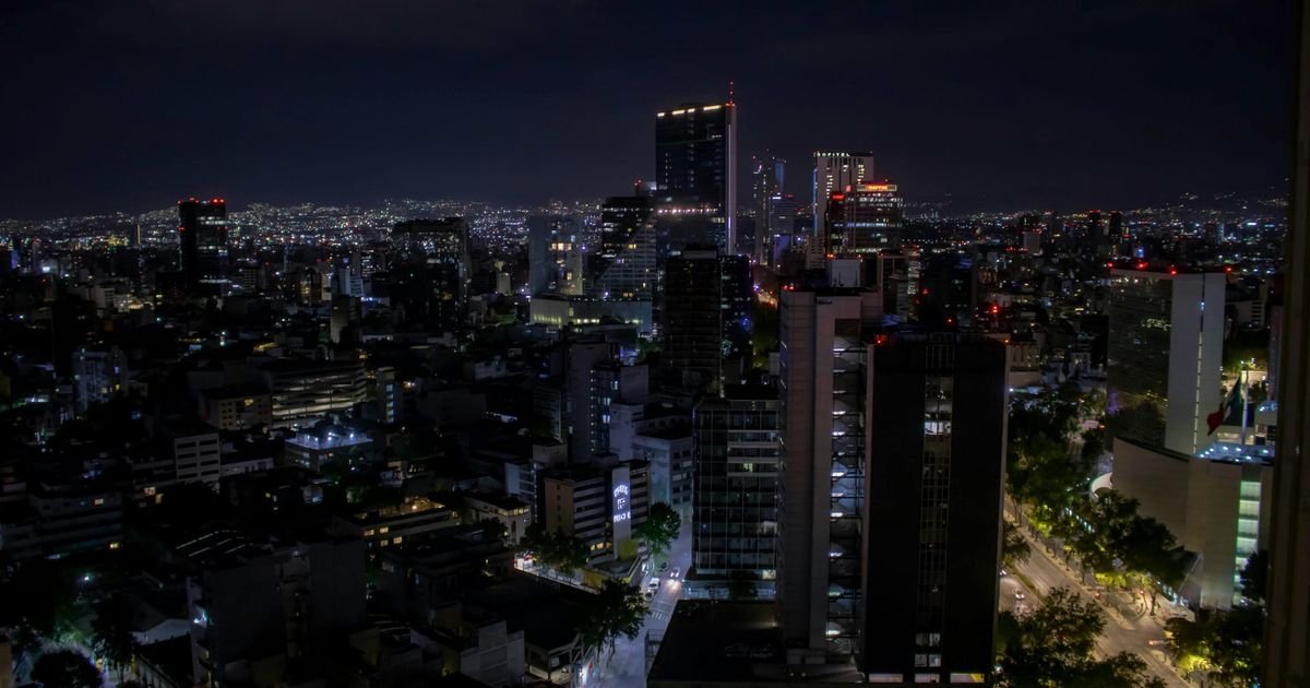 Record .9B FDI: CDMX Captures 48% of National Total